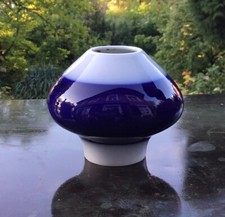 KPM Berlin Porzellan Vase Lotusknospe ° Blau / Weiss ° Sigmund Schütz 1960 °°