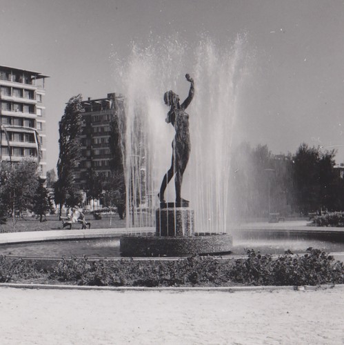 Statue brunnen wasserspray - statue,