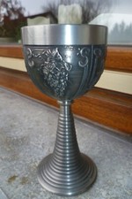 Zinn Kelch mit Weinmotiven