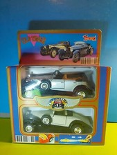 2 Old Timer Sammelserie Hobby Dax, m. Rückzugsmotor, 1933 u. 1931, Türen z. Öffn