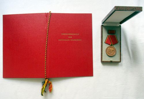 Ddr verdienstmedaille - ddr,