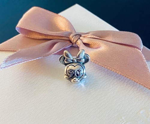Pandora disney charm minnie - disney,