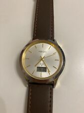 Marquis Funkgesteuerte Armbanduhr. K26