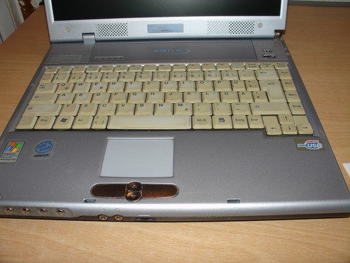 Amilo fujitsu retro notebook - fujitsu,