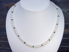 Akoya Perlenkette mit Tsavorit