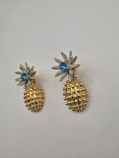 Oscar de la Renta goldfarben