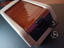 Mercedes  W124 Rollobox Für