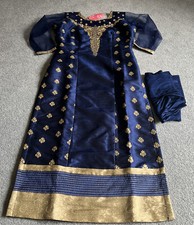 Asiatisches indisches Outfit