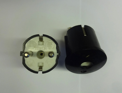 Ddr schukostecker 230v - 230v, schwarz