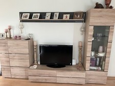 wohnwand holz modern