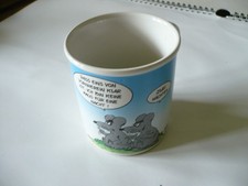 1 Ulli Stein Porzellantasse/Kaffeehaferl von 1996  ca. 9cm h. Durchm. ca. 8 cm