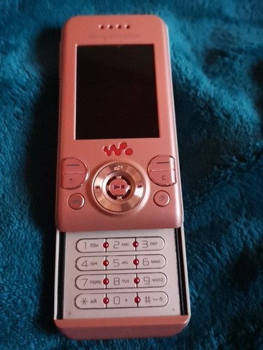 Sony ericsson walkman slider - sony,