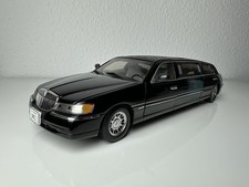 Lincoln Town Car Stretch