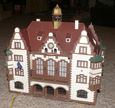 O3 Faller Exclusiv Modell 1992  400  Rathaus Freiburg mit CD Player +Casette RAR