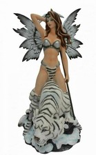 Große Fee und Schneetiger