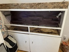 Terrarium für Reptilien   Oder Schlangen + Schrank darunter + Glastür