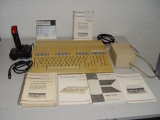 Commodore C128 mit Zubehör vergilbt funktioniert einwandfrei originaler Karton