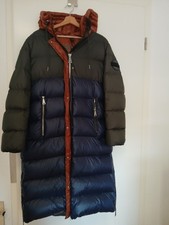 Modischer, warmer Daunenmantel