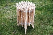 Staketenzaun mit Pfosten Länge 300 cm aus Haselnuss Höhe 35 - 50 cm Gartenzaun