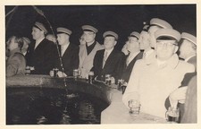 Heidelberg, Studentika, Gruppenbild am Brunnen ngl E5001