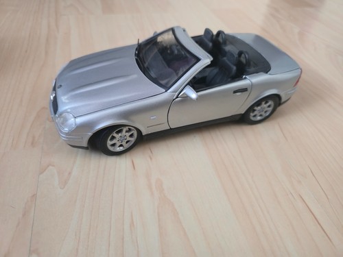 Modellauto maisto mercedes - maisto,