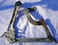 Mercedes Benz W 123 Scharnier A1238801077  Motorhaube vorn rechts Beifahrerseite