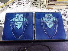 2 Jugendstil Fliese Kachel, Art Nouveau Hochrelief