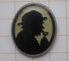 SCHWARZE u. SCHLICHTE / DAUERBRENNER / OELDE .............. Getränke-Pins (114e)