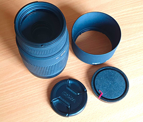 Sigma 300mm 5 - 70-300mm, os