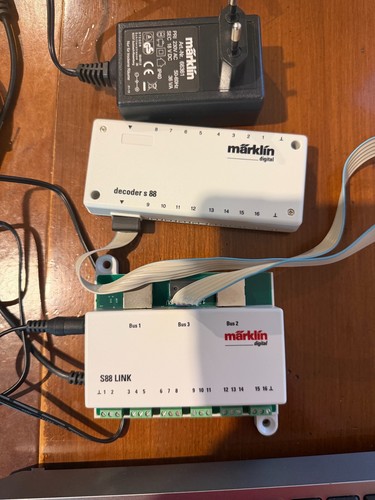 Märklin decoder s88 - decoder, und