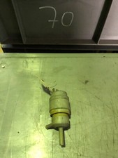 Original Waschwasserpumpe für Scheinwerferreinigung BMW 1368586 Helphos