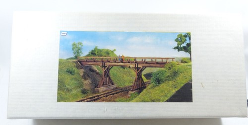 505 feldwegbrücke - +, d