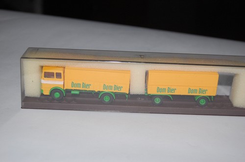 Brekina 81602 dom bier - 1:87,