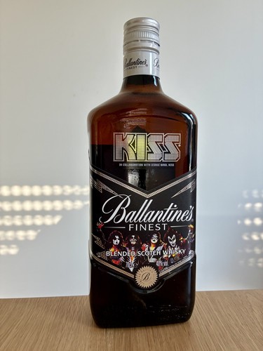 Ballantines kiss edition - ballantines,