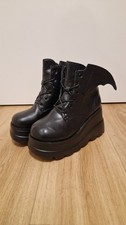Gothic/Punk Plateau Stiefelette mit Fledermausflügel, Größe 39