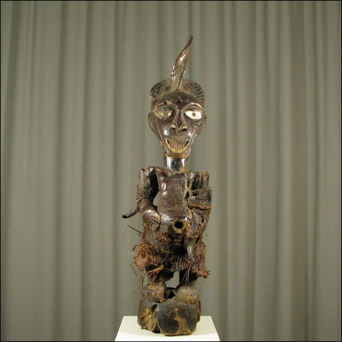 59902 nkisi figur songye - 59902),