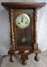 antike kleine Wanduhr