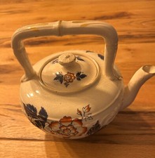 Alte Teekanne Blumen floral mit Golddekor 