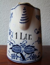 360❚ antiker Keramik Maßkrug 1 Liter, Zwiebelmuster, blau weiß, von ca. 1920