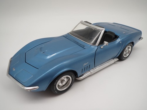 Revell chevrolet corvette - ,