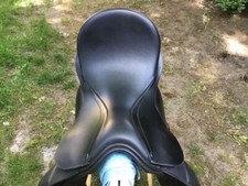 Dressursattel County Competitor 17 W Top Zustand 