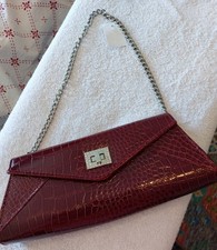 Abendtasche in Krokooptik