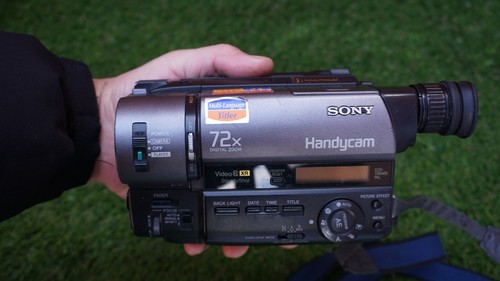 Sony ccd tr640e pal - pal, video8