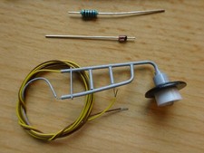 Wandlampe Gitter Lampe  LED  Beleuchtung für Spur 1  *NEU* 1:32