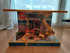 LEGO City 7633 - Beleuchtete Display Vitrine / Diorama – Original LEGO Händler
