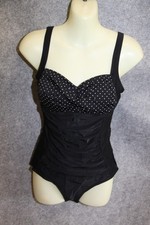 BADEANZUG SCHWIMMANZUG   GRÖSSE  38 SCHWARZ BRUSTTEIL GEPUNKTET SCHAUMSTOFF C&A