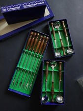 6 Fonduegabeln 6 Fonduelöffel