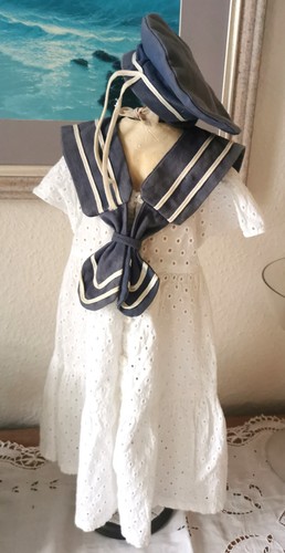 Hübsches altes puppenoutfit - hübsches,
