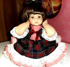 LIEGENDE SAMMLER PUPPE / GEBRAUCHT / GUT ERHALTEN