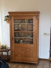 Antike Vitrine Weichholz